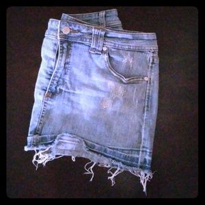 💙💙Younique Distressed Jean Skirt💙💙